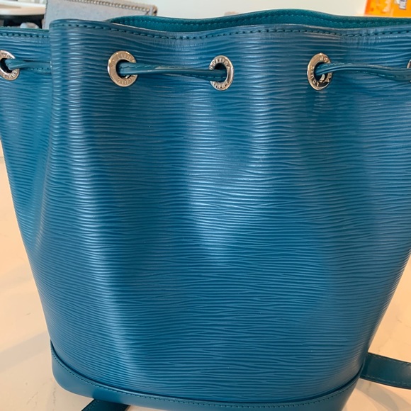 Louis Vuitton Epi Leather Noe BB bag - Picture 8 of 12